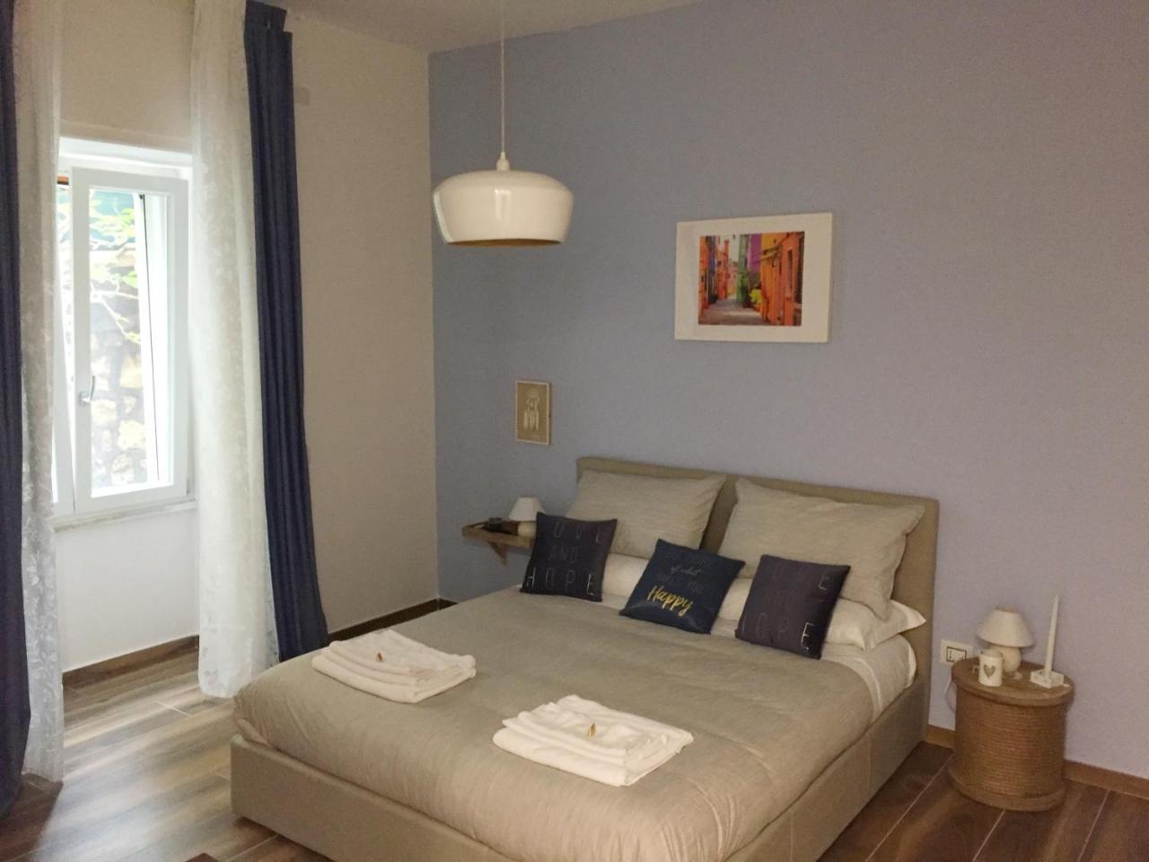 La Casa Di Alice Bed & Breakfast ซาแลร์โน ภายนอก รูปภาพ